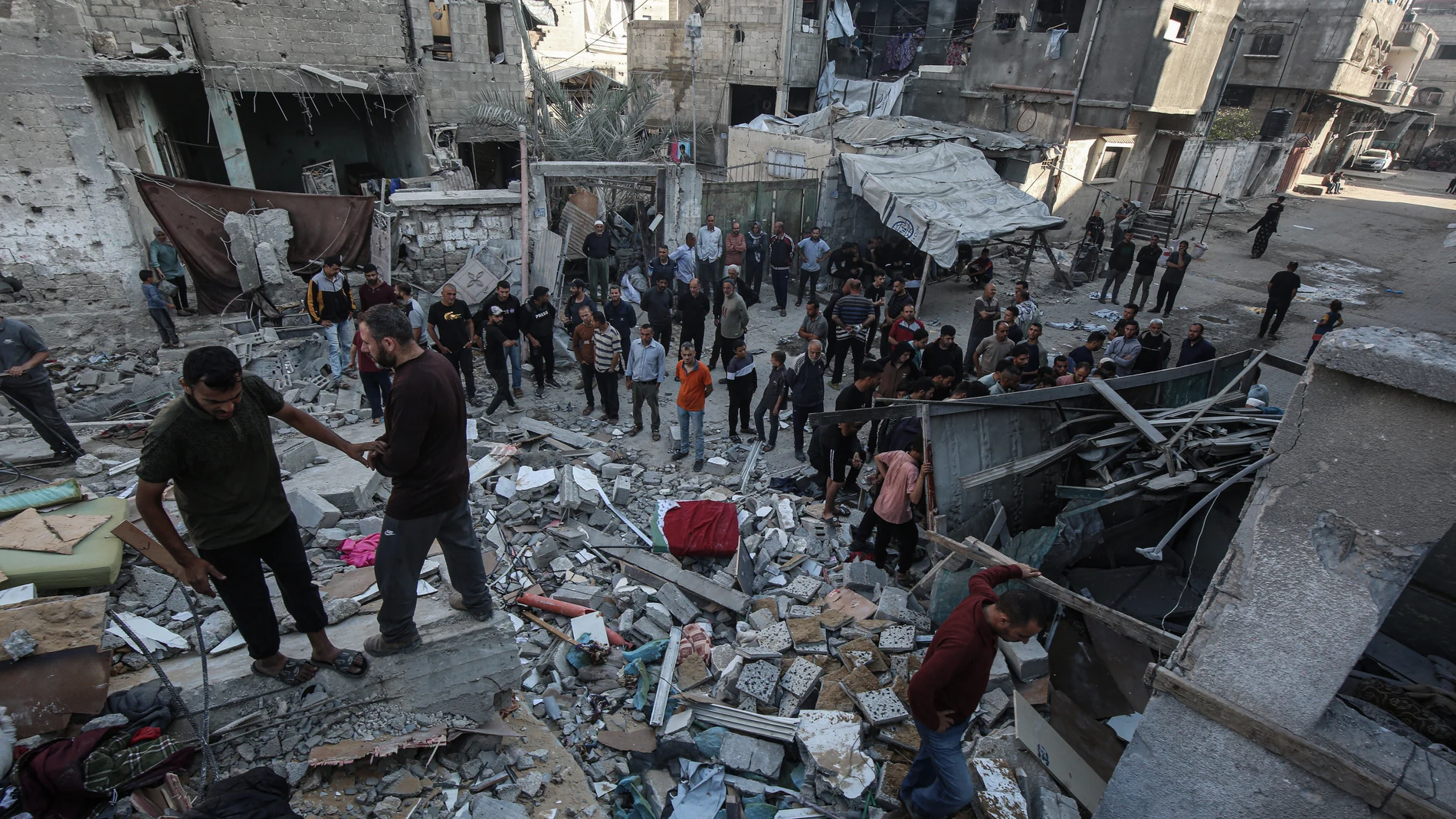Palestinian killed in Israeli strikes in Gaza Palestinian killed in Israeli strikes in Gaza