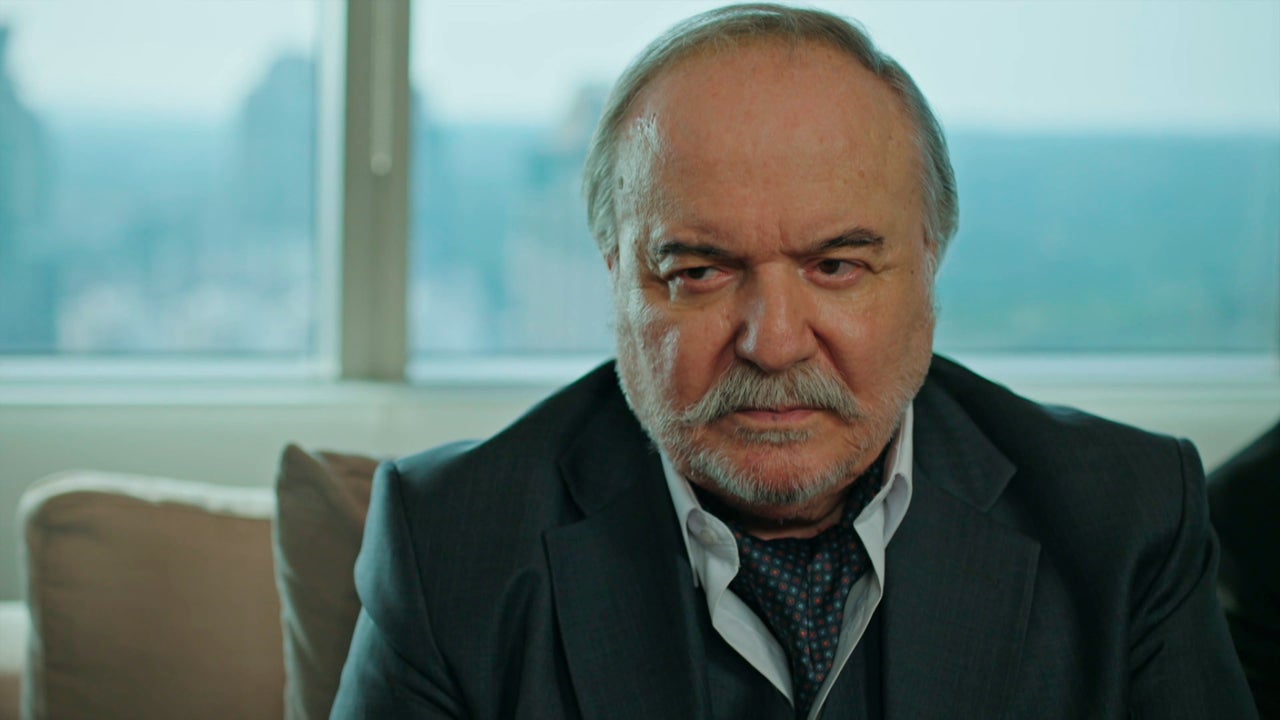 baja la cabeza ante Kazim y pide la mano de Seyran baja la cabeza ante Kazim y pide la mano de Seyran