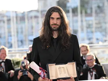 Oliver Laxe, Premio del Jurado en Cannes por Sirat Oliver Laxe, Premio del Jurado en Cannes por Sirat