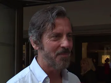 Quique Sánchez Flores haciendo declaraciones a la prensa Quique Sánchez Flores haciendo declaraciones a la prensa