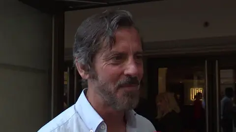 Quique Sánchez Flores haciendo declaraciones a la prensa Quique Sánchez Flores haciendo declaraciones a la prensa
