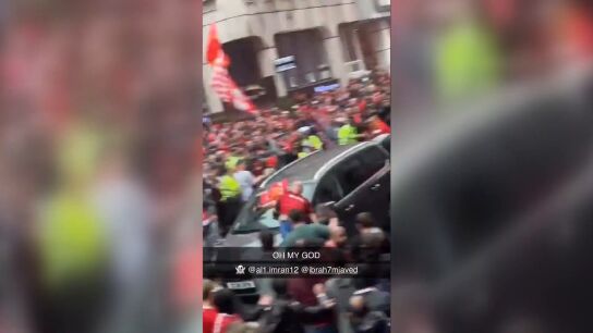 Momento del atropello masivo en Liverpool