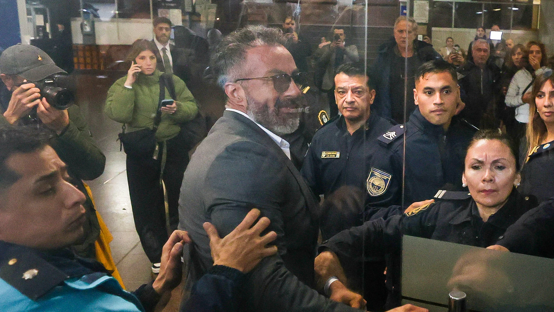 Leopoldo Luque, a su llegada al juicio por la muerte de Diego Armando Maradona este martes, en Buenos Aires Leopoldo Luque, a su llegada al juicio por la muerte de Diego Armando Maradona este martes, en Buenos Aires