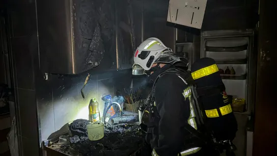 Incendio registrado en una vivienda de Parla (Madrid) Incendio registrado en una vivienda de Parla (Madrid)