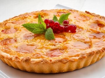 Tarta de almendra y albaricoques