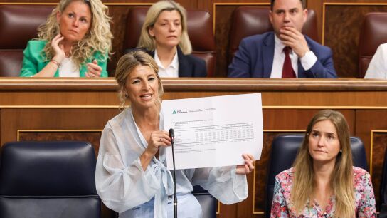 Yolanda D&iacute;az acusa a la Junta de "dejar de ejecutar casi 1.000 millones de euros" contra el paro en Andaluc&iacute;a
