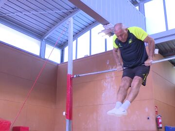 Uno de los exgimnastas que participa en el Turnfest