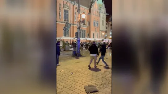 Peleas entre ultras de Betis y Chelsea Peleas entre ultras de Betis y Chelsea