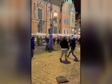 Peleas entre ultras de Betis y Chelsea 