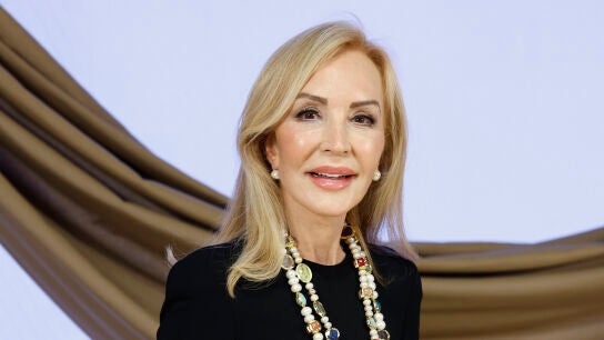 Carmen Lomana