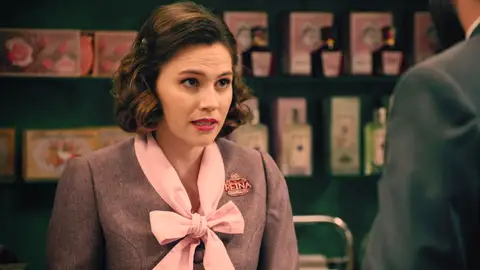 Claudia, muy enfadada, no puede disimular su decepción con Raúl tras descubrir la verdad Claudia, muy enfadada, no puede disimular su decepción con Raúl tras descubrir la verdad