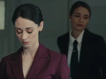 Amanda y Sara coinciden en el baño del juzgado Amanda y Sara coinciden en el baño del juzgado