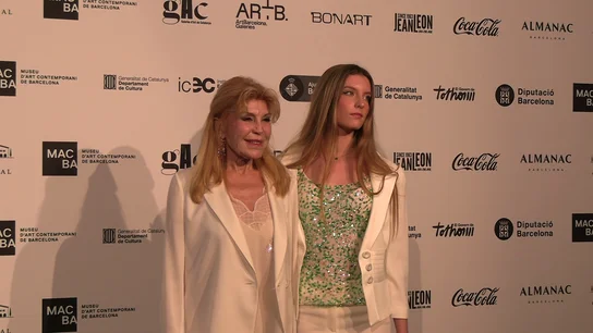 La baronesa Thyssen y su hija Carmen La baronesa Thyssen y su hija Carmen