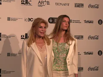 La baronesa Thyssen y su hija Carmen La baronesa Thyssen y su hija Carmen