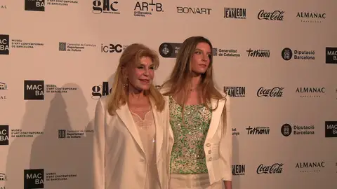 La baronesa Thyssen y su hija Carmen La baronesa Thyssen y su hija Carmen