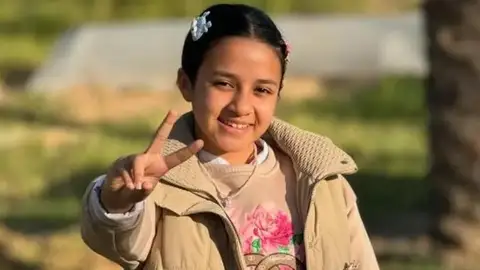 Muere la pequeña Yaqeen Hammad. Muere la pequeña Yaqeen Hammad.