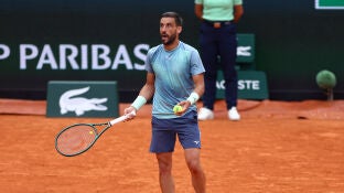 Damir Dzumhur, en el momento de darse cuenta de su victoria ante Giovanni Mpetshi Perricard