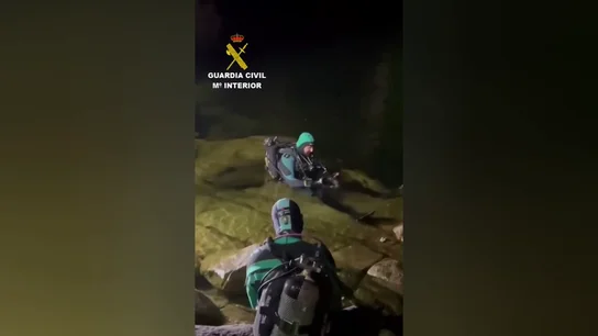 Muere un joven en Galicia tras tirarse al río desde un puente para darse un baño Muere un joven en Galicia tras tirarse al río desde un puente para darse un baño