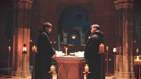 ¿Asesinar a un fiel o seducir a un nuevo traidor? La decisión clave de Carlos y Popeye en el cónclave ¿Asesinar a un fiel o seducir a un nuevo traidor? La decisión clave de Carlos y Popeye en el cónclave