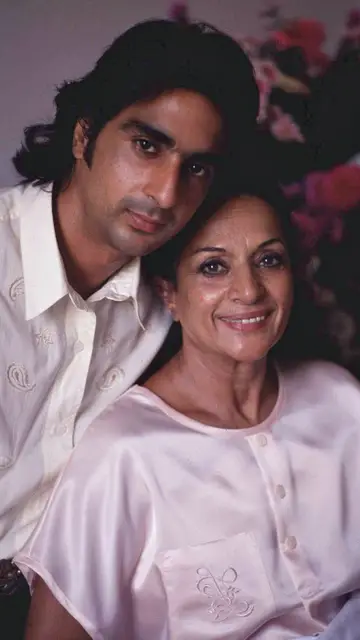 Antonio Flores con su madre, Lola Flores Antonio Flores con su madre, Lola Flores