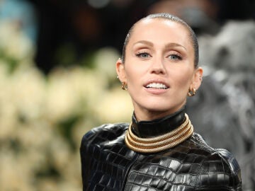 Miley Cyrus en la Met Gala 2025