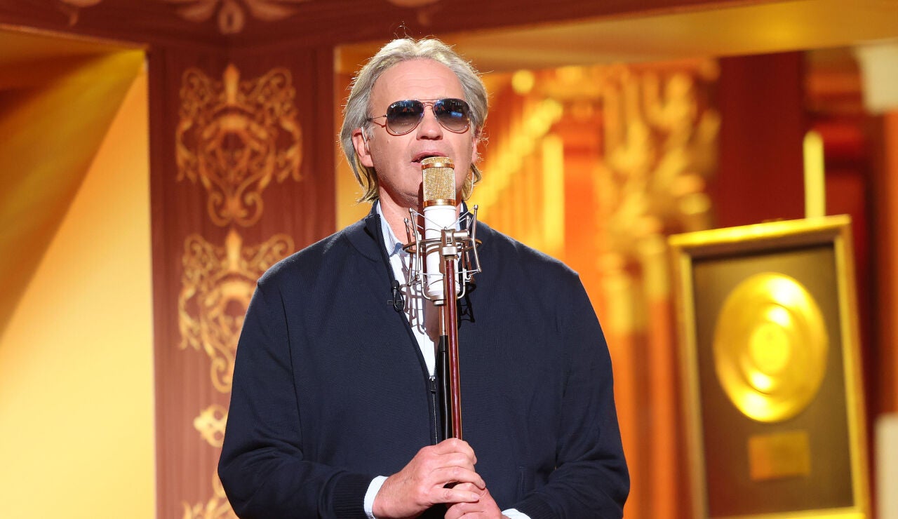 Bert&iacute;n Osborne emociona como Andrea Bocelli cantando &lsquo;Con te partir&ograve;&rsquo;