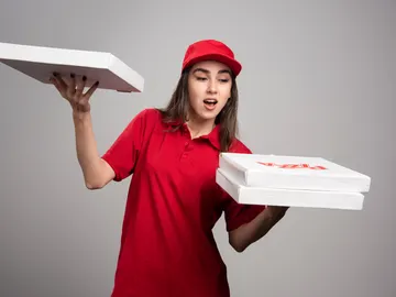 Repartidora de pizzas Repartidora de pizzas