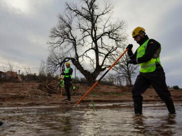 Agentes de la Guardia Civil durante la Dana