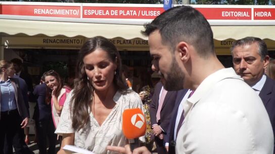 Do&ntilde;a Letizia en la Feria del Libro
