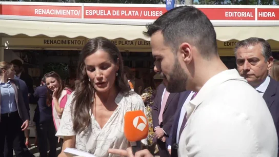 Doña Letizia en la Feria del Libro Doña Letizia en la Feria del Libro