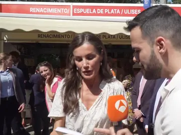 Doña Letizia en la Feria del Libro Doña Letizia en la Feria del Libro