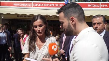 Doña Letizia en la Feria del Libro
