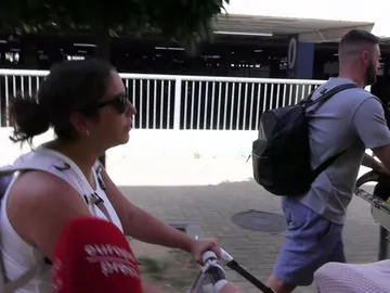 Anabel Pantoja y David Rodríguez llegando a Sevilla Anabel Pantoja y David Rodríguez llegando a Sevilla