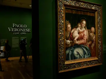 La obra 'La Virgen con el Niño, san Pedro y una santa mártir', de Paolo Veronese, expuesta este lunes en El Prado La obra 'La Virgen con el Niño, san Pedro y una santa mártir', de Paolo Veronese, expuesta este lunes en El Prado