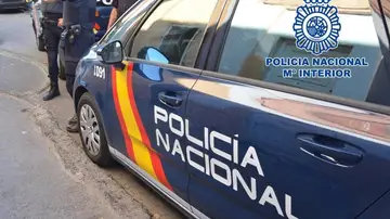 Coche de la Policía Nacional Coche de la Policía Nacional