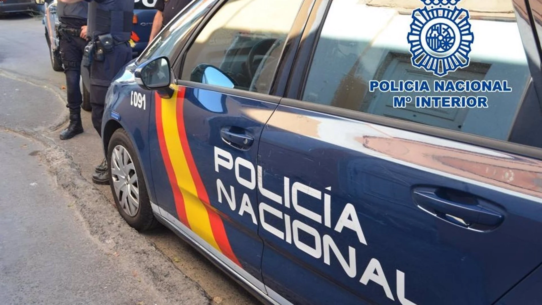 Coche de la Policía Nacional Coche de la Policía Nacional