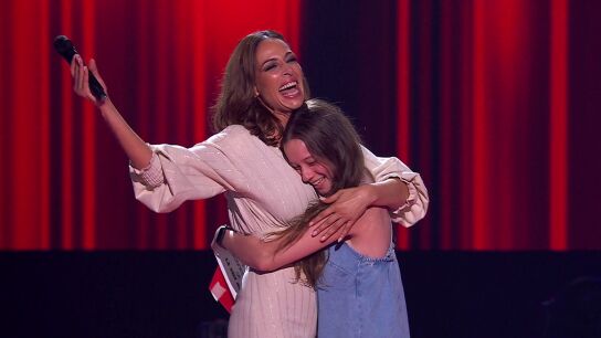 Eva Gonz&aacute;lez y Sof&iacute;a, talent de La Voz Kids