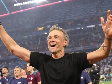 Luis Enrique tras ganar Champions League con el PSG Luis Enrique tras ganar Champions League con el PSG