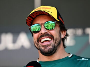 Fernando Alonso durante el GP de España 2025