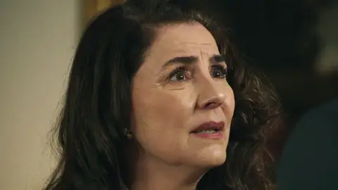 Digna, a punto de confesar toda la verdad: “No puedo permitir que Begoña pague por algo que no ha hecho” Digna, a punto de confesar toda la verdad: “No puedo permitir que Begoña pague por algo que no ha hecho”