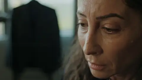 La carga de Esme en Una nueva vida: necesita apoyo para revelar su intento de asesinato La carga de Esme en Una nueva vida: necesita apoyo para revelar su intento de asesinato