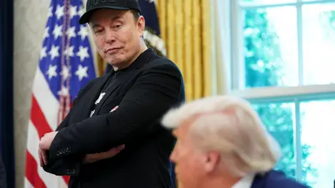 Musk contra Trump y su política fiscal: "Es una abominación repugnante" Musk contra Trump y su política fiscal: "Es una abominación repugnante"
