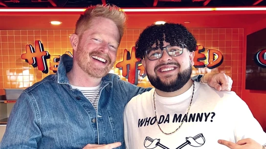 Jesse Tyler Ferguson y Rico Rodriguez de Modern Family Jesse Tyler Ferguson y Rico Rodriguez de Modern Family