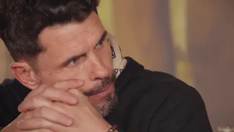 La “bomba atómica” de Anuska hacia Popeye: le ofrece un pacto para no delatarle como traidor La “bomba atómica” de Anuska hacia Popeye: le ofrece un pacto para no delatarle como traidor