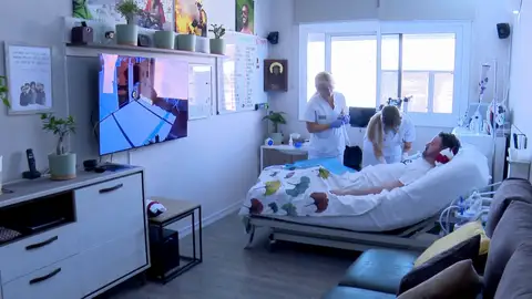 "Medida puente" para pacientes de ELA: el Gobierno aprueba un plan urgente de 10 millones de euros "Medida puente" para pacientes de ELA: el Gobierno aprueba un plan urgente de 10 millones de euros