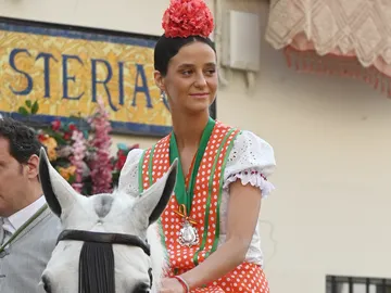 Victoria Federica con el vestido de la infanta Elena Victoria Federica con el vestido de la infanta Elena