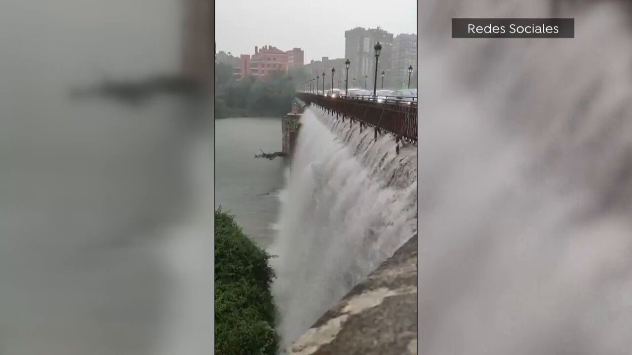 Fuertes lluvias dejan inundaciones en Valladolid y otras ciudades Fuertes lluvias dejan inundaciones en Valladolid y otras ciudades