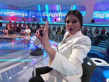 “¡Qué atrevido eres!”: la petición de Roberto Leal que Marisa Jara cumple a regañadientes “¡Qué atrevido eres!”: la petición de Roberto Leal que Marisa Jara cumple a regañadientes