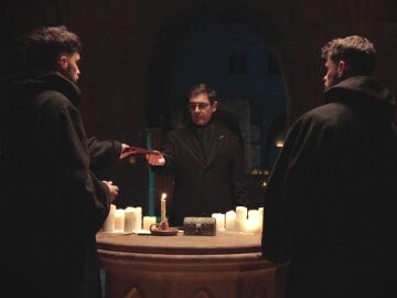 As&iacute; comienza el quinto episodio de Traitors: un polvor&iacute;n lleno de especulaciones a punto de descubrir la decisi&oacute;n de los traidores