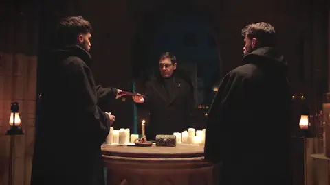 Así comienza el quinto episodio de Traitors: un polvorín lleno de especulaciones a punto de descubrir la decisión de los traidores Así comienza el quinto episodio de Traitors: un polvorín lleno de especulaciones a punto de descubrir la decisión de los traidores